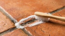 Restore Shine to Dirty Tiles and Grout Quickly Using Easy Natural Methods
