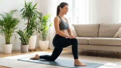 7 Minute Hip Mobility Routine That Loosens Tight Hips and Reduces Long Term Stiffness