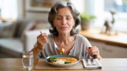 “I’m 60+ and my digestion changed”: the small eating habit that made a difference